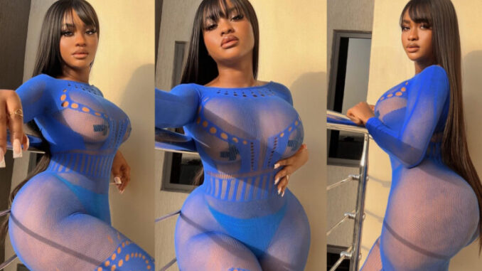 Enchanting mystique lady rocks blue sensual outfit as she flaunts her irresistible figure 678x381 1